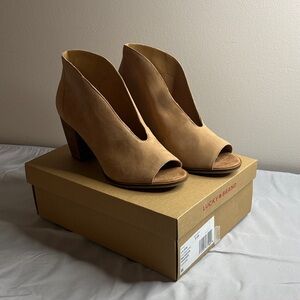 Lucky Brand Tan Suede Peep-Toe Platform Heel Style LK-JOAL
